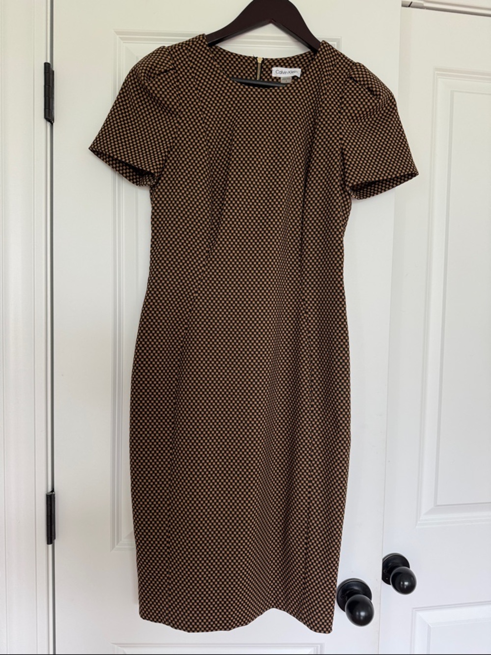 Calvin Klein Brown Micro-Patterned Short Sleeve Sheath Dress